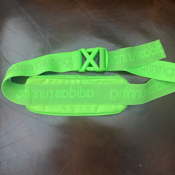Adidas bag. Neon green. Running. - Picture 3 of 3